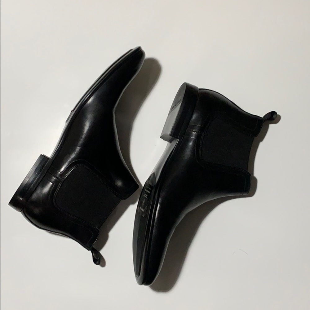 Kenneth Cole Chelsea Boot 9 NEVER WORN - Picture 2 of 3